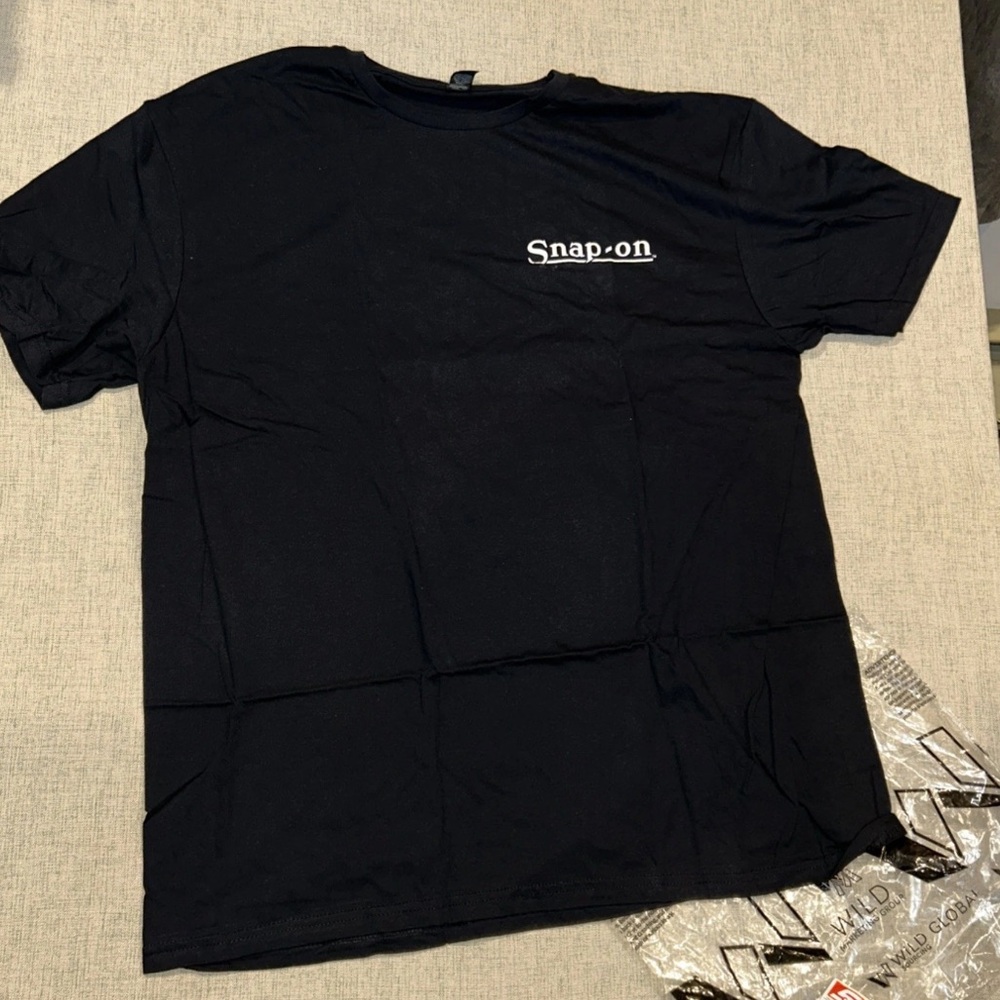 Snap Classic Black Men's Tee